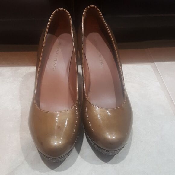 DONALD PLINER Patent & Snakeskin Heels- Size 7 1/2‎ - Picture 2 of 7